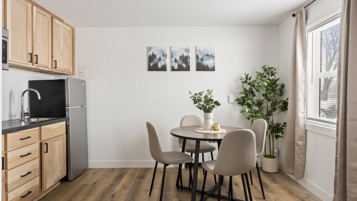 Walker Apartment | Quaint Lakeview Getaway | Trails & Town at Your Doorstep
