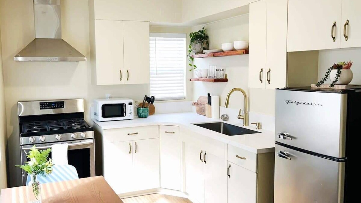 Kensington House | Quaint, Peaceful Garden Studio!