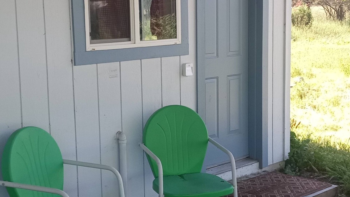 Upper Lake Apartment | Quaint pet friendly studio with AC and WiFi on a 20 acre parcel in Upper Lake