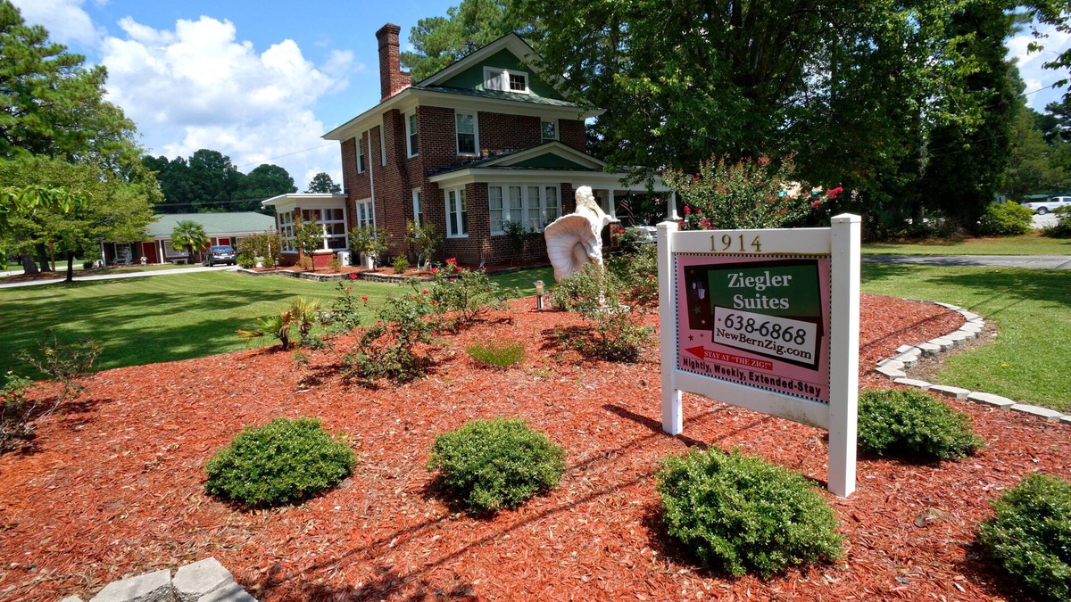 New Bern Apartment | Quaint & Quirky- 5 Minutes to Downtown