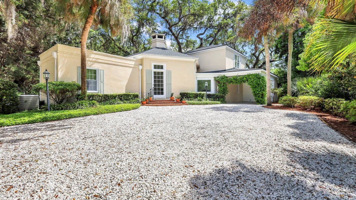 Sea Island House | Quaint Sea Island Cottage, w/Pool, 4 Bedroom, Recently Renovated + Decorated
