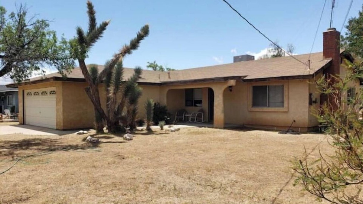 Quartz Hill House | Quaint Vintage Ranch Style Home
