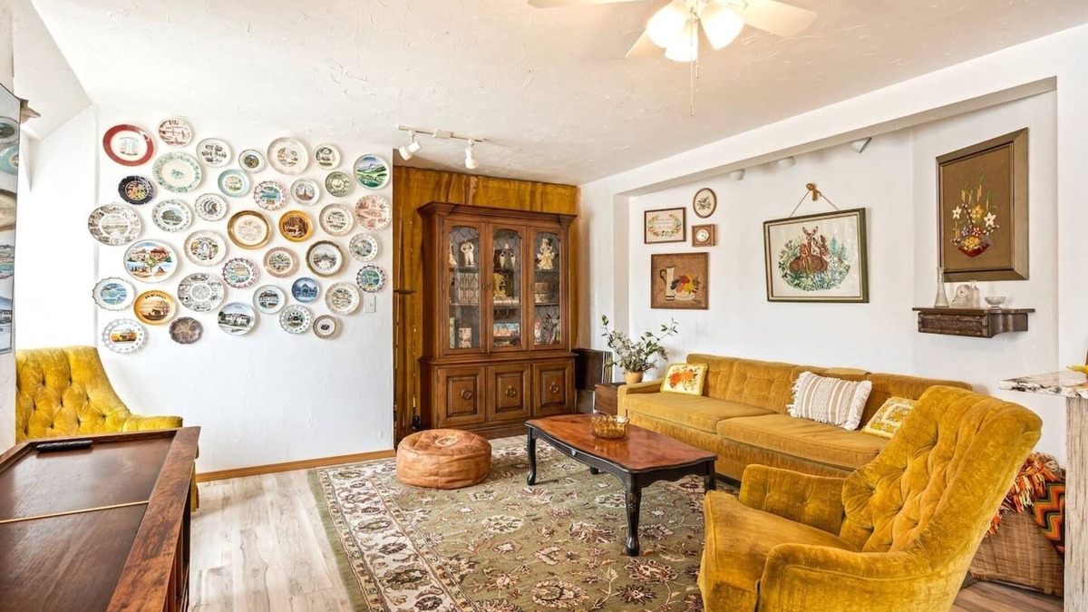 Cashmere Apartment | Quaint walkable to Cider House & Coffee Shop