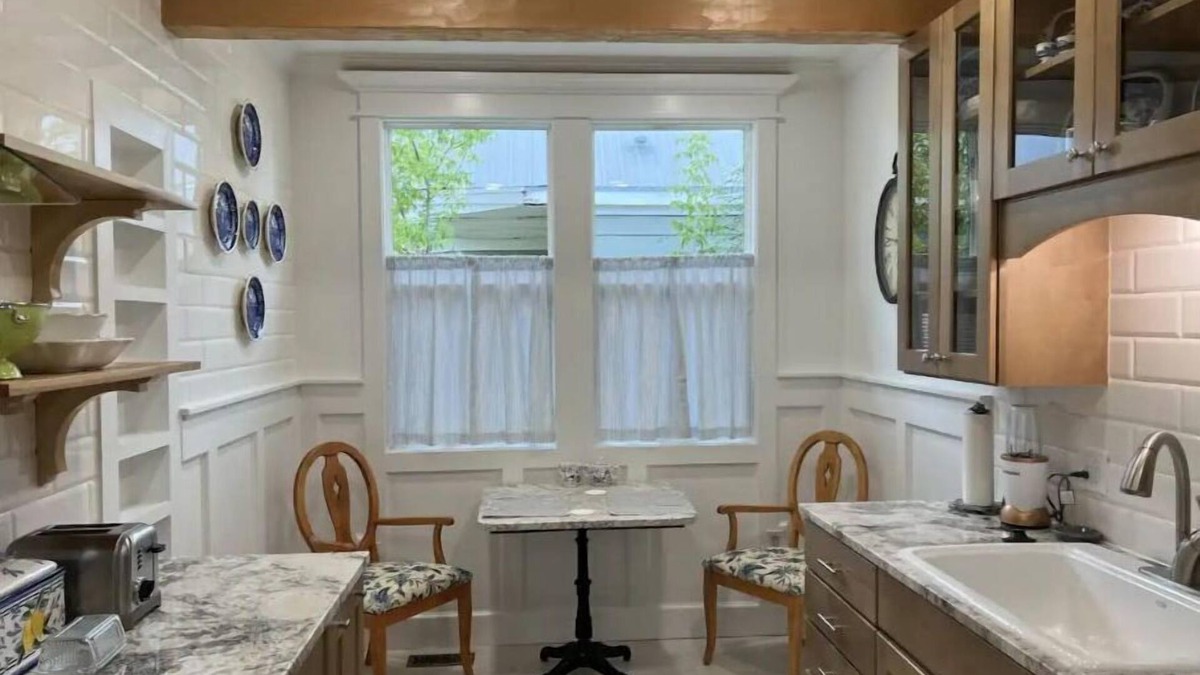 Cheyenne Apartment | Quality and Detail: 3 Blks Med Center & Downtown