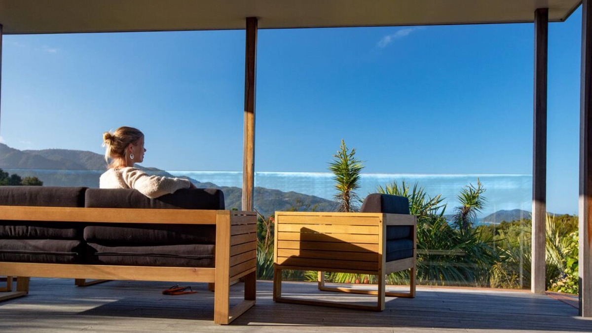 Ngaio Bay House | Quality home with stunning beach and magic views