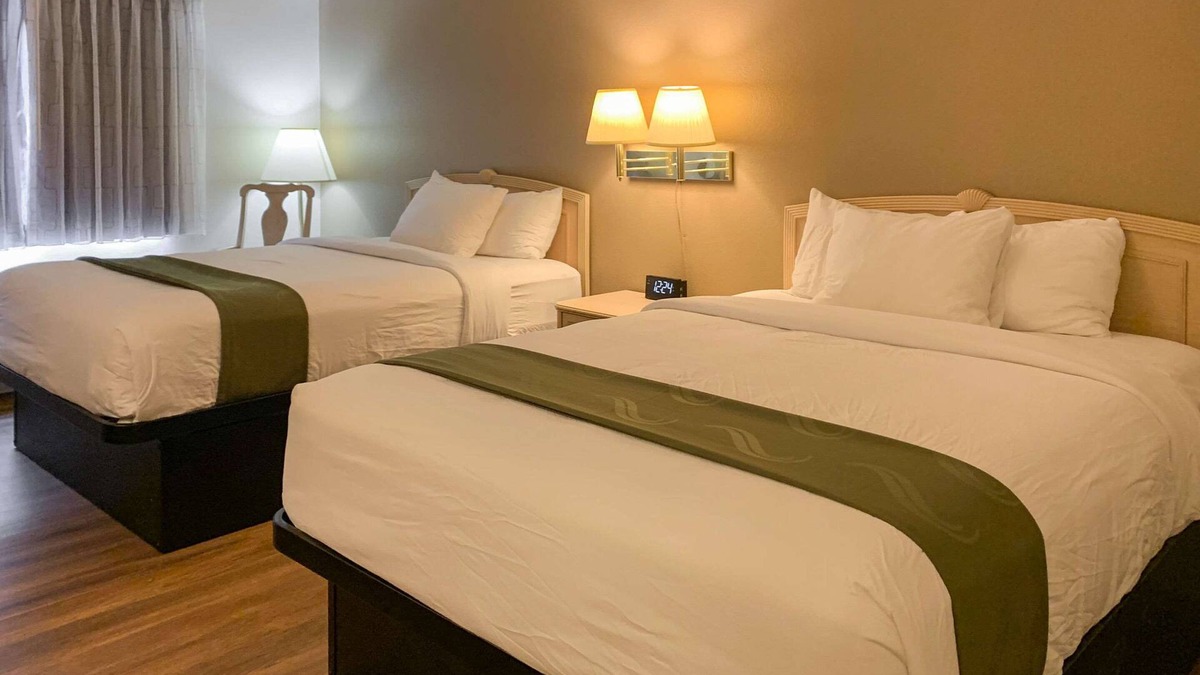 Northeast Heights Hotel | Quality Inn Albuquerque East I-40 Juan Tabo Exit