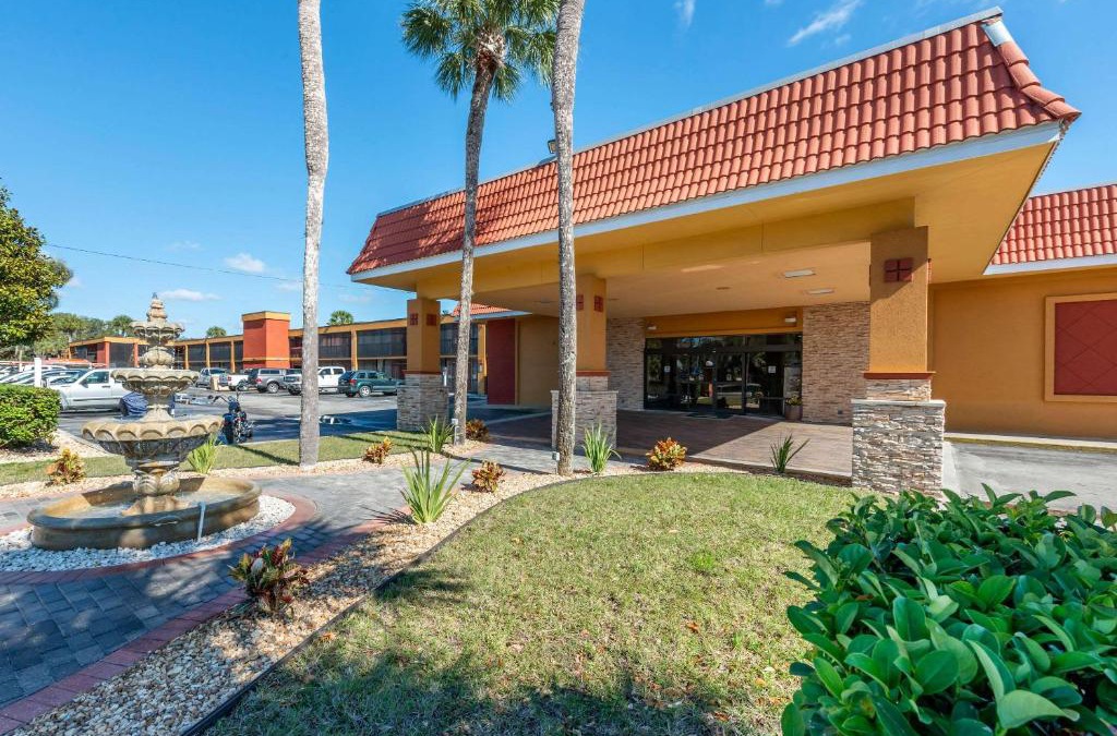 Palatka Hotel | Quality Inn and Suites Palatka Riverfront