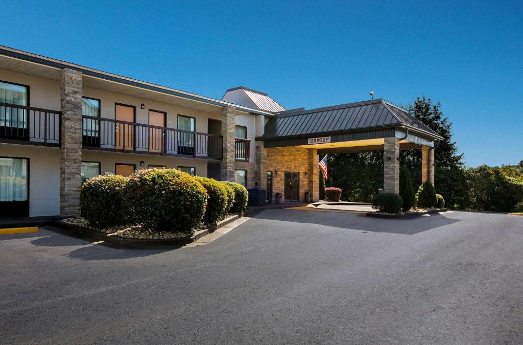 Commerce Hotel | Quality Inn Commerce at I-85