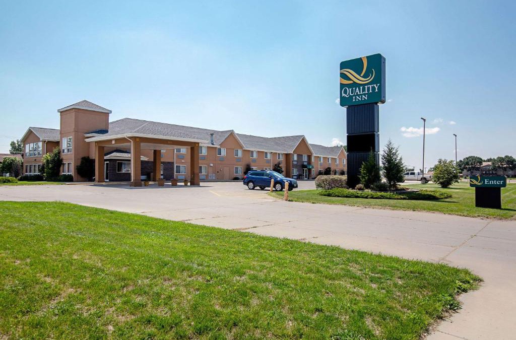 Huron Hotel | Quality Inn Huron