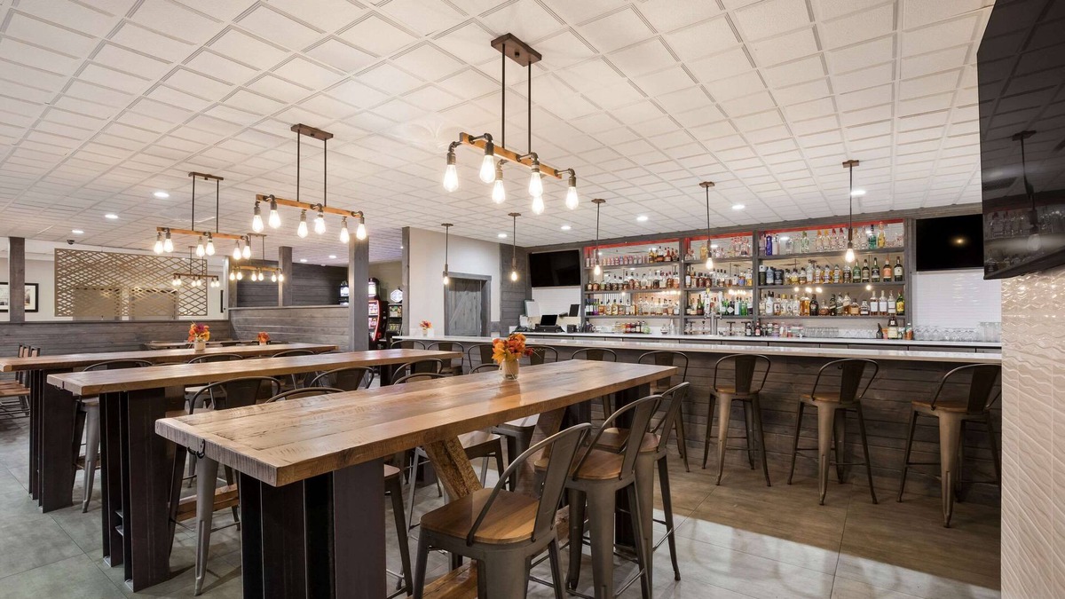 Joliet Hotel | Quality Inn Joliet