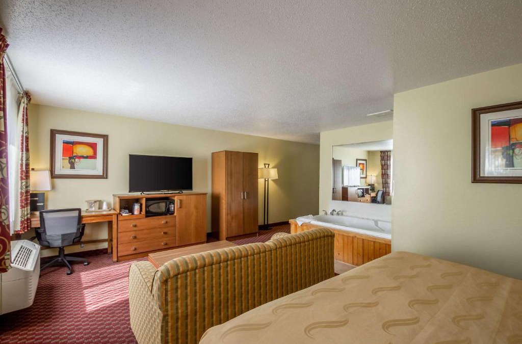 Mineral Point Hotel | Quality Inn Mineral Point