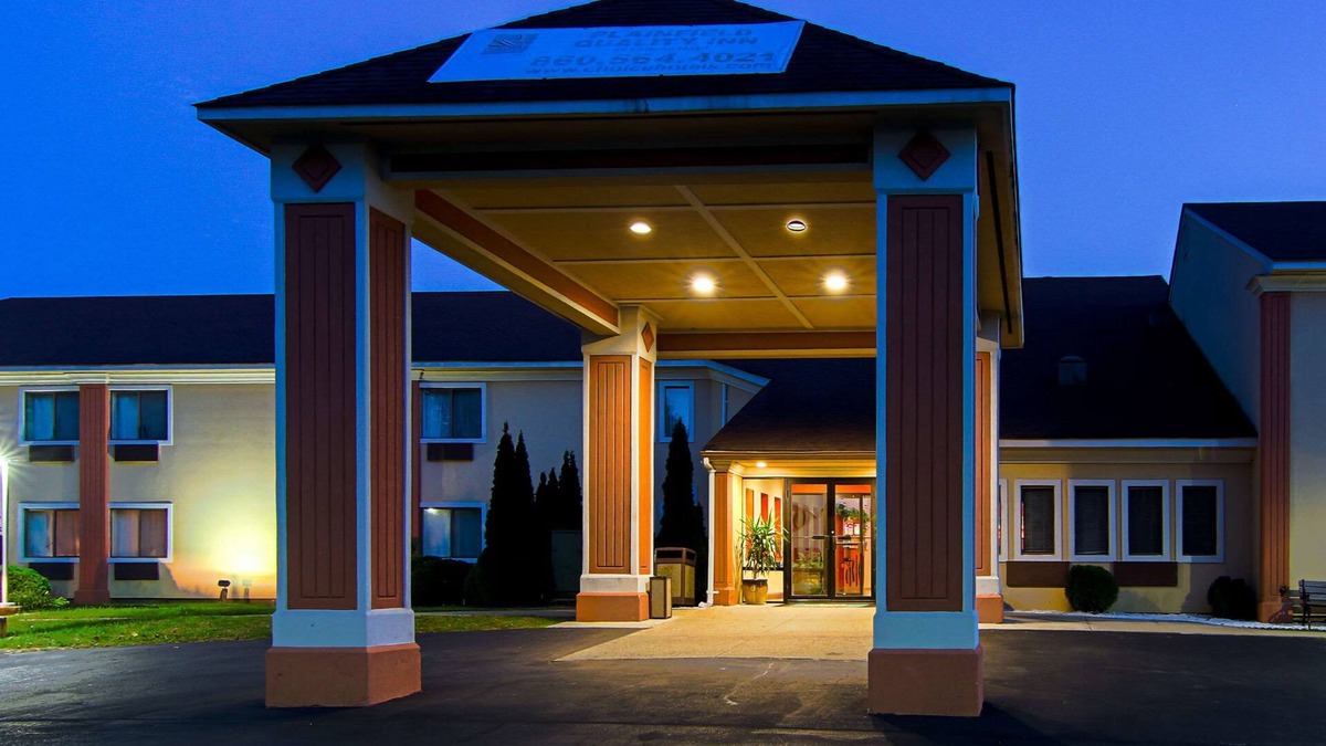 Plainfield Hotel | Quality Inn Plainfield I-395