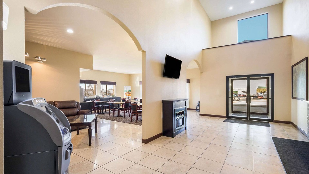 Caseyville Hotel | Quality Inn & Suites Caseyville - St. Louis