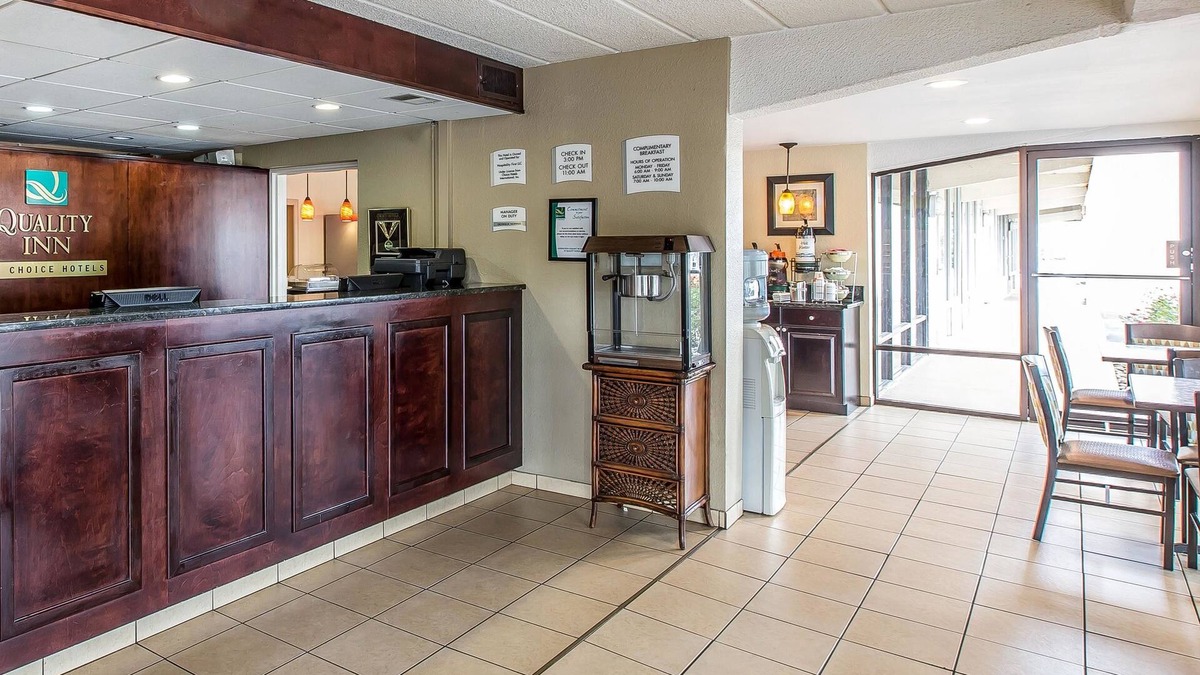 Easley Hotel | Quality Inn & Suites Easley - Greenville