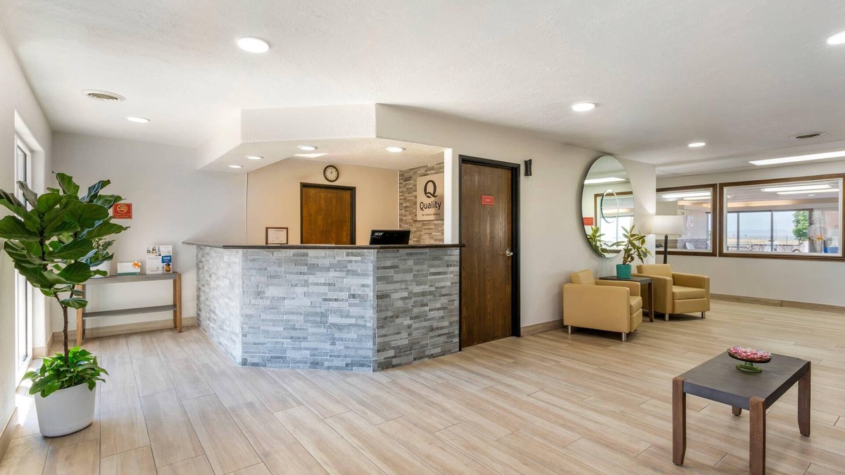Fillmore Hotel | Quality Inn & Suites Fillmore I-15