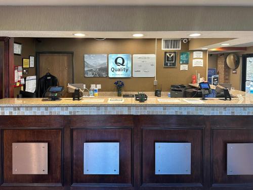Sun Prairie Hotel | Quality Inn & Suites Sun Prairie Madison East