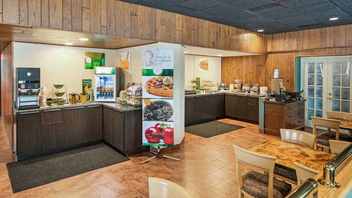 Virginia Hotel | Quality Inn & Suites