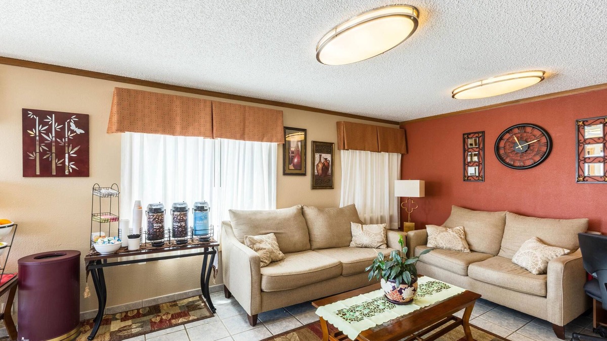 Scottsbluff Hotel | Quality Inn