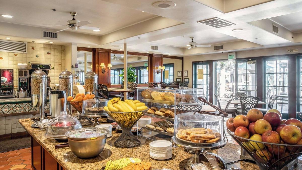 San Luis Obispo Hotel | Quality Suites Downtown San Luis Obispo