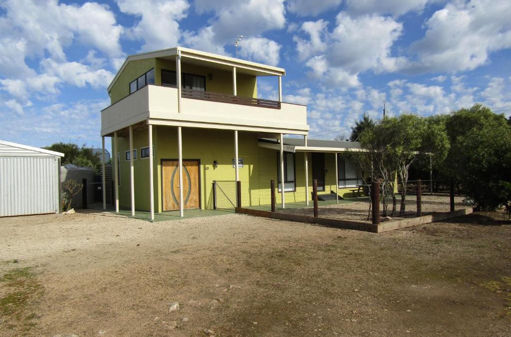 Moorowie House | Quandong Beach Shack