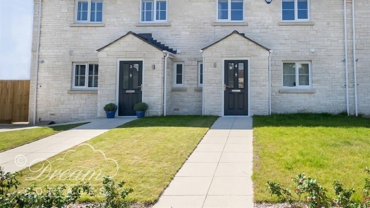 Southwell Cottage | QUARRY TRAILS, family friendly, with a garden in Easton, Portland