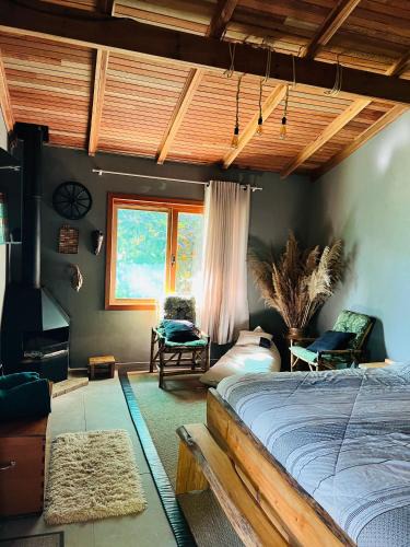 Uniao da Vitoria House | Quarto/suíte com lareira