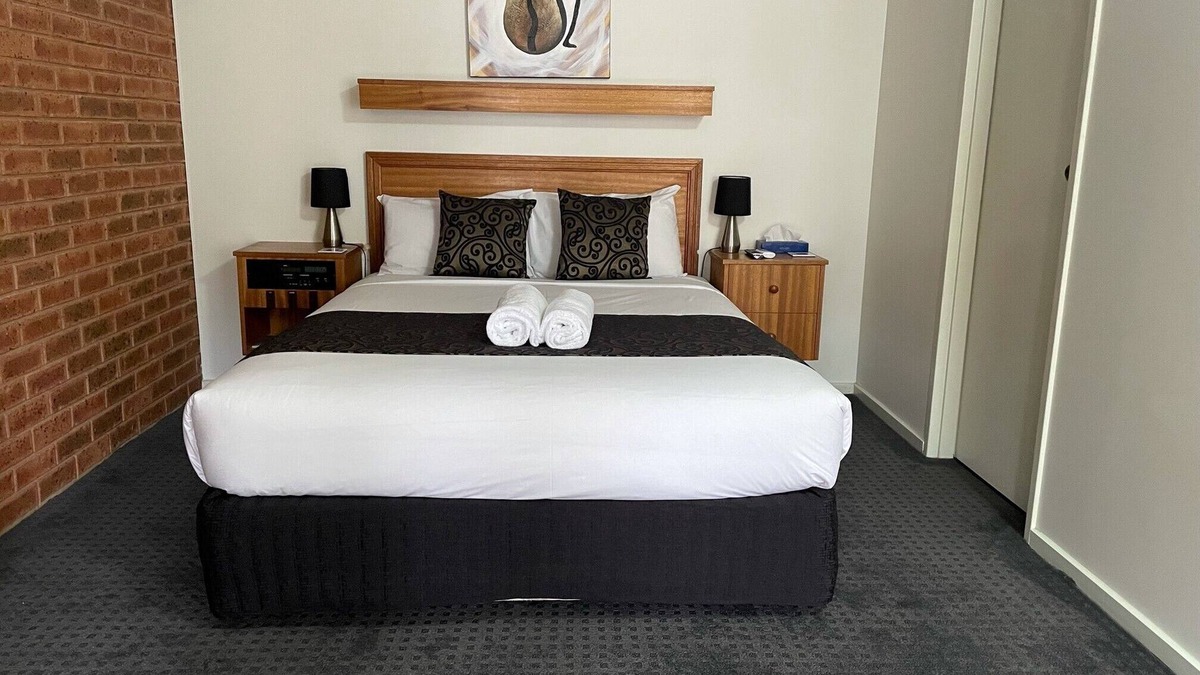 Wangaratta Bed & Breakfast | QUEEN ROOM