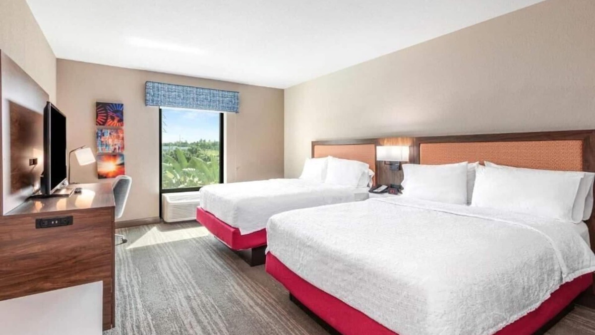 Forest City Apartment | Queen Room Near Extra Space Storage ORL