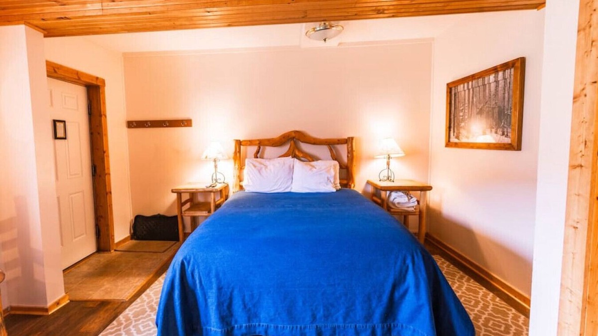 Centennial Apartment | Queen Suite in Historic Centennial Hotel