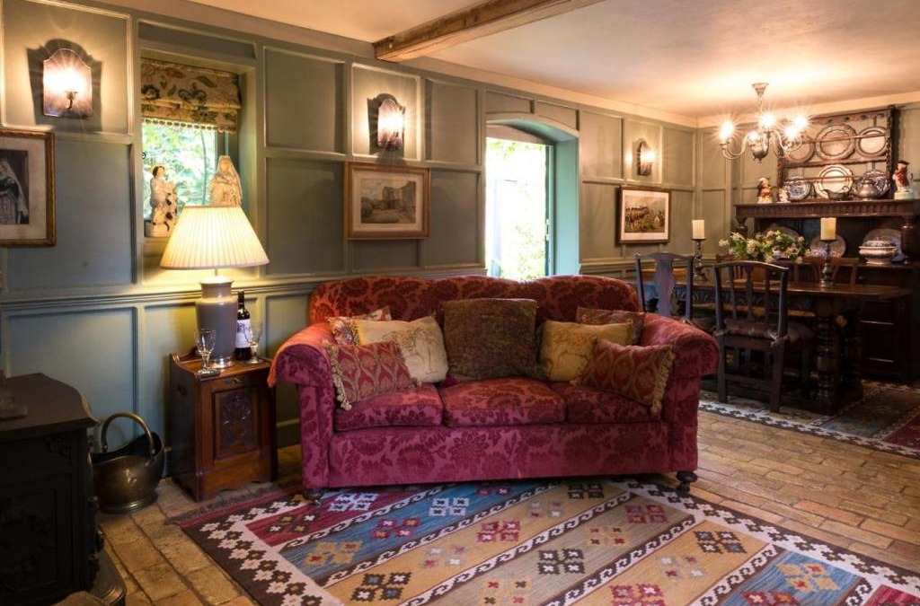 Saxmundham House | Queenies, an authentic Rural Style coastal cottage in a Nature Reserve