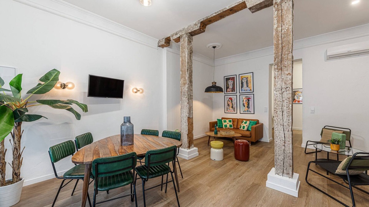 Malasana Apartment | Queens Chamberi III - Alquiler Corta Duración