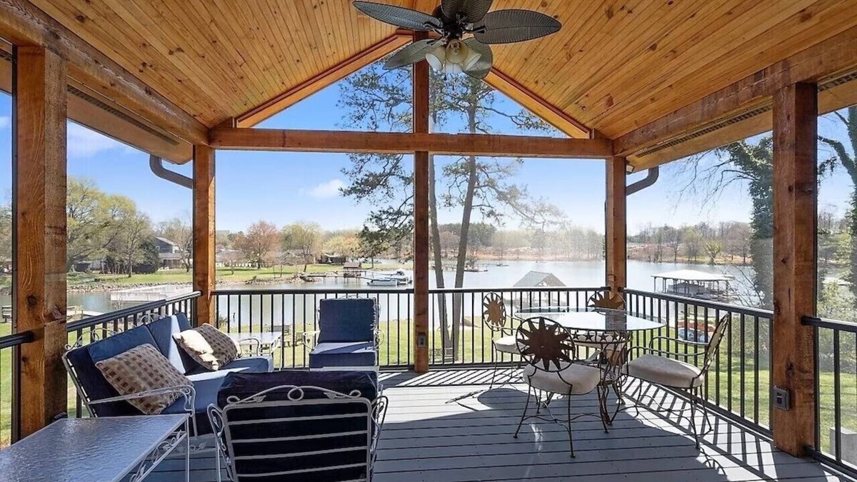 Mount Mourne Cabin | Queens Cove Cottage - Log Cabin w Private Dock - Lake Norman Vacation Rental