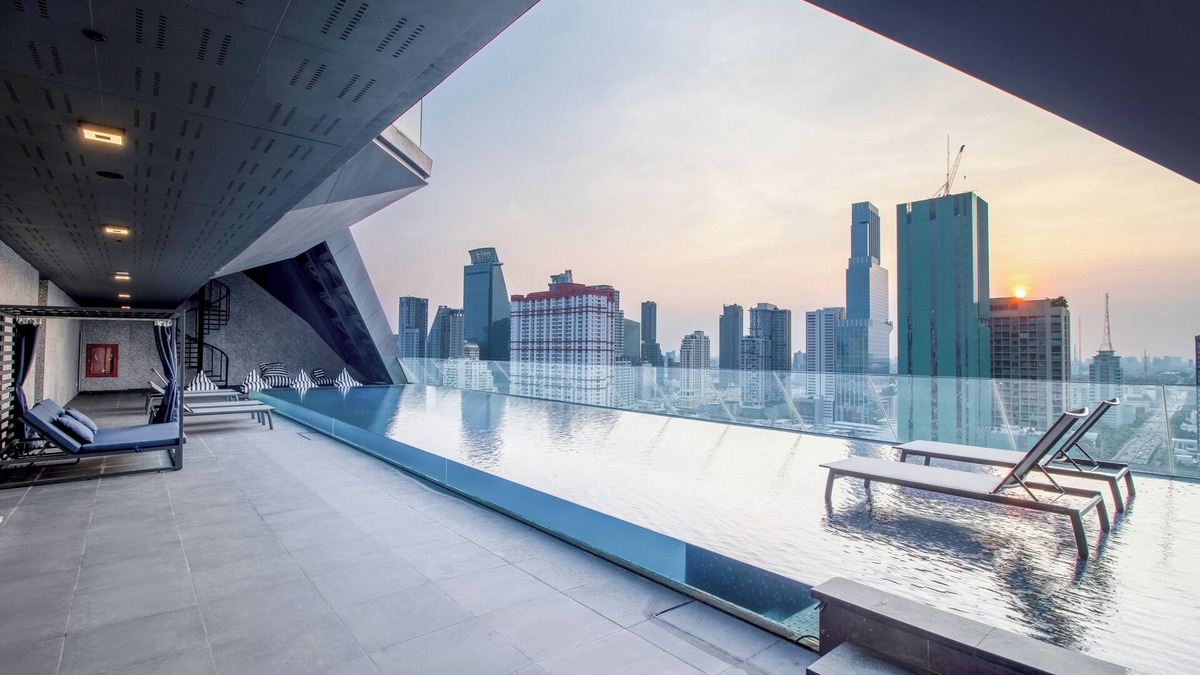 Thanon Phaya Thai Hotel | QUEENSLAND HOTEL BANGKOK