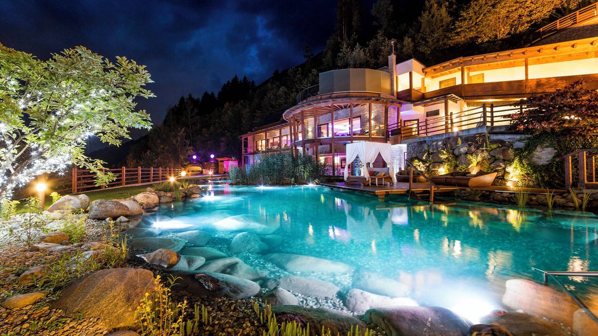 San Martino in Passiria Hotel | Quellenhof Luxury Resort Passeier