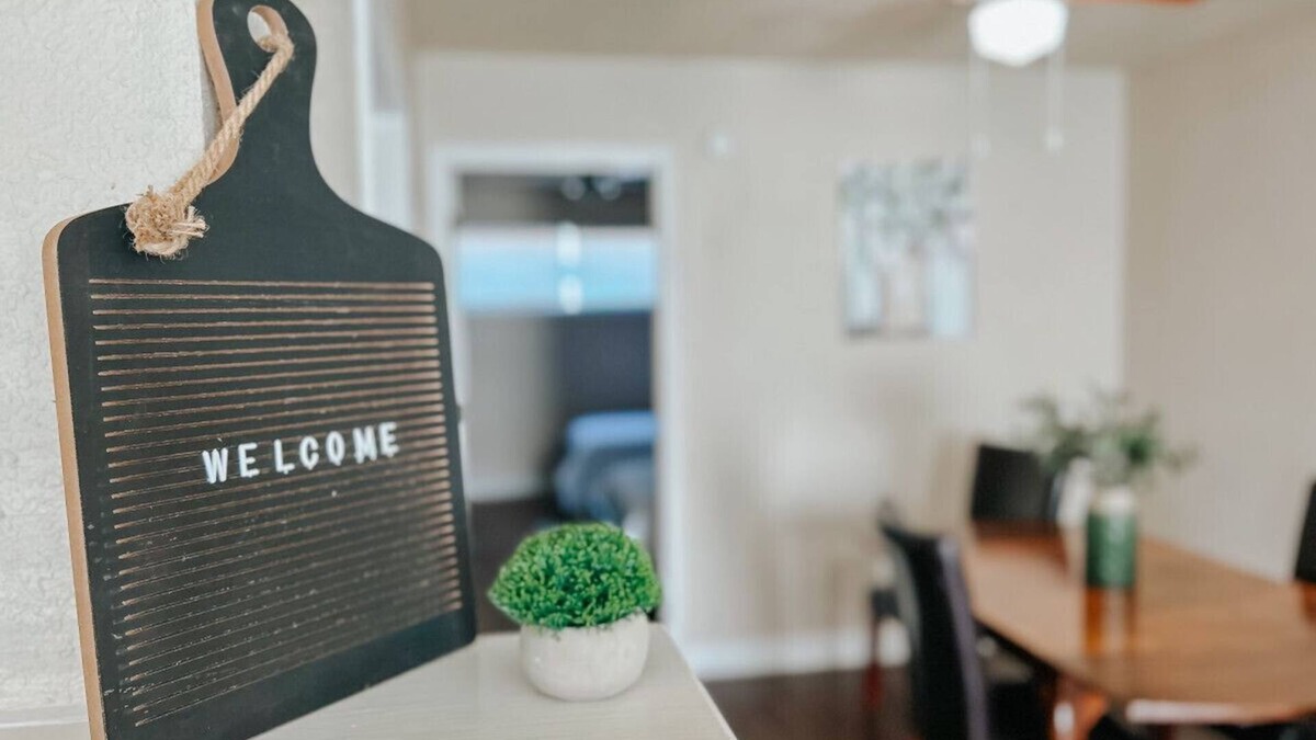 Central City Apartment | Quick Trip to Beach & Downtown, Workforce Housing