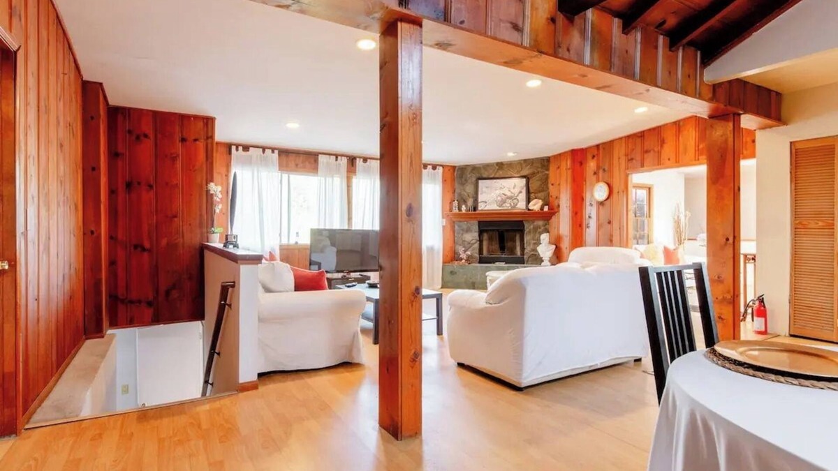 Shadow Hills House | Quiet 1-bedroom in Luxury home 30 day stay Los Angeles with AC, WiFi