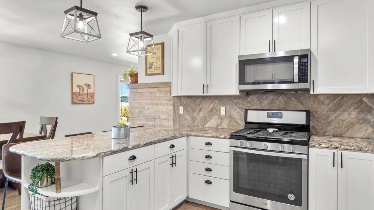 Olympia Other | Quiet 3 bd 1 bath recently remodeled home in a beach community