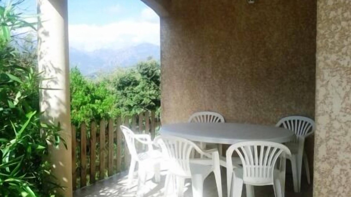 Viggianello House | Quiet air-conditioned T2 in villa near shops and sea