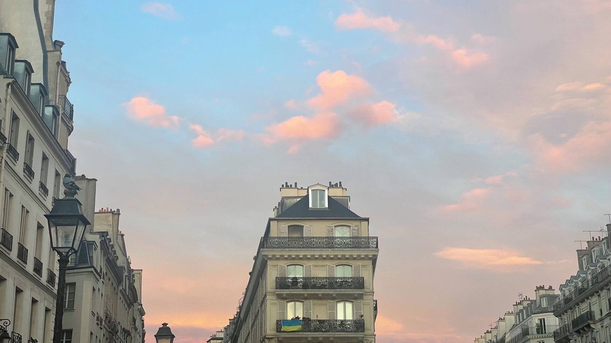 Arsenal Apartment | Quiet and Authentic Corner of the Marais