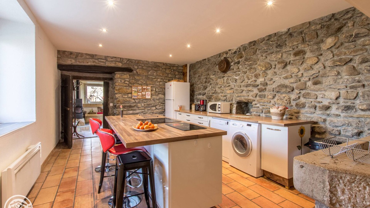 Chatillon-sur-Cluses House | Quiet and spacious cottage in the mountains