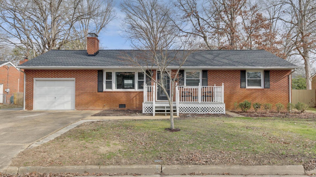North Newport News House | Quiet and modernized Fully Furnished Property in Newport News, Pet Friendly!