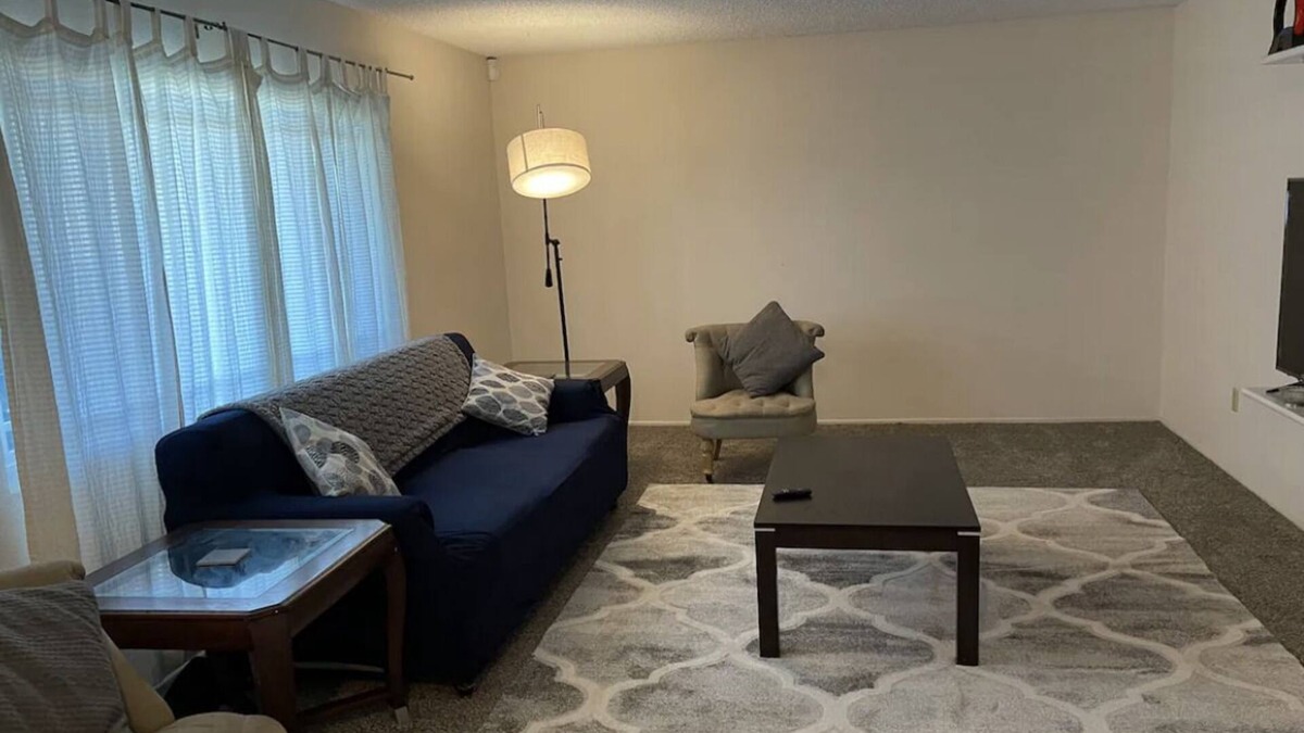 Hesperia House | Quiet and Serene Home -corp. rental mini stay is 31 days