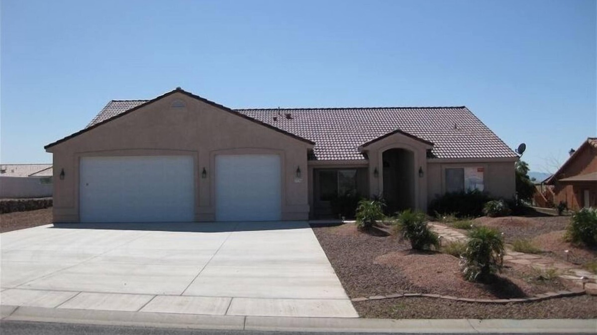 Sunridge Estates House | Quiet and Spacious 4-br home - Safe Neighborhood - SNOWBIRDS WELCOME