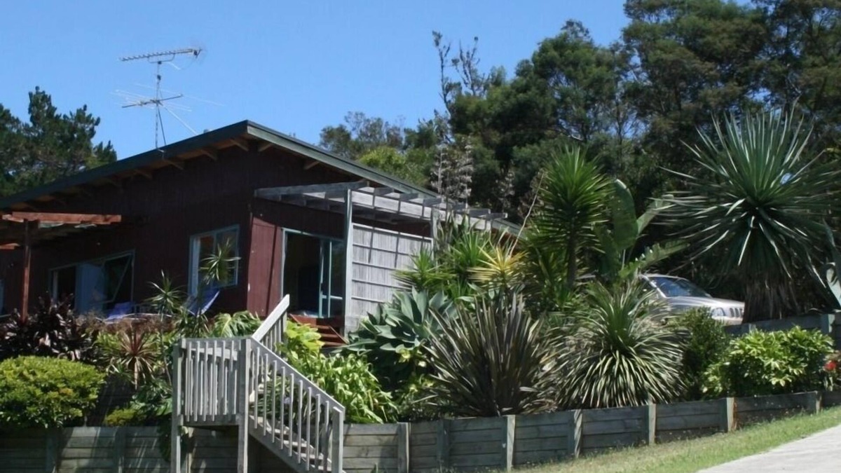 Tinopai House | Quiet and tranquil, overlooking the sea