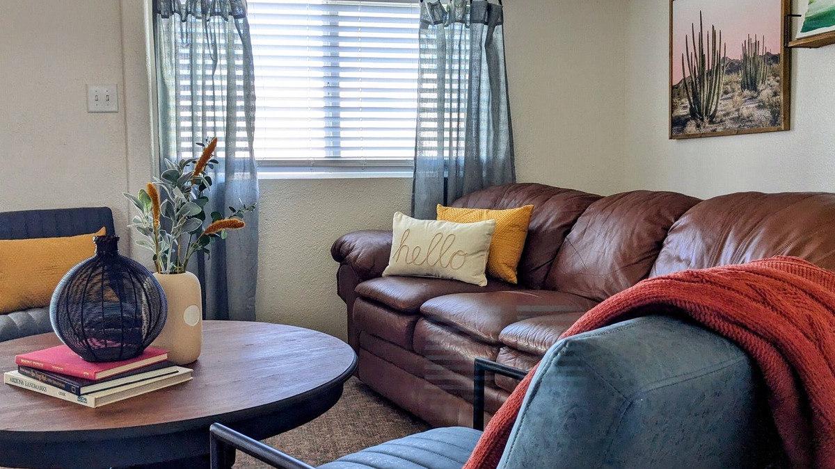Elgin House | Quiet and Unique 2BR on Winery Row - The Elgin Project