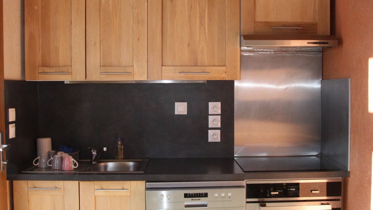 Chateauroux-les-Alpes Apartment | Quiet apartment, close to EMBRUN, in a detached house