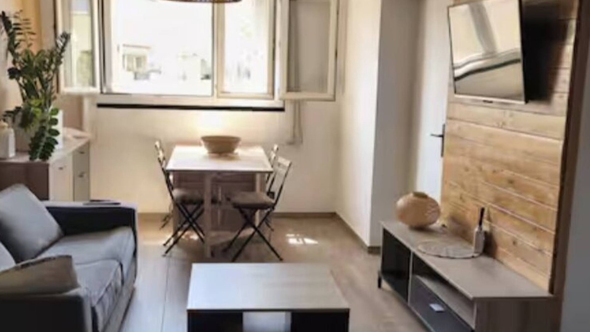 Salon-de-Provence Apartment | Quiet apartment in the center of salon de prv