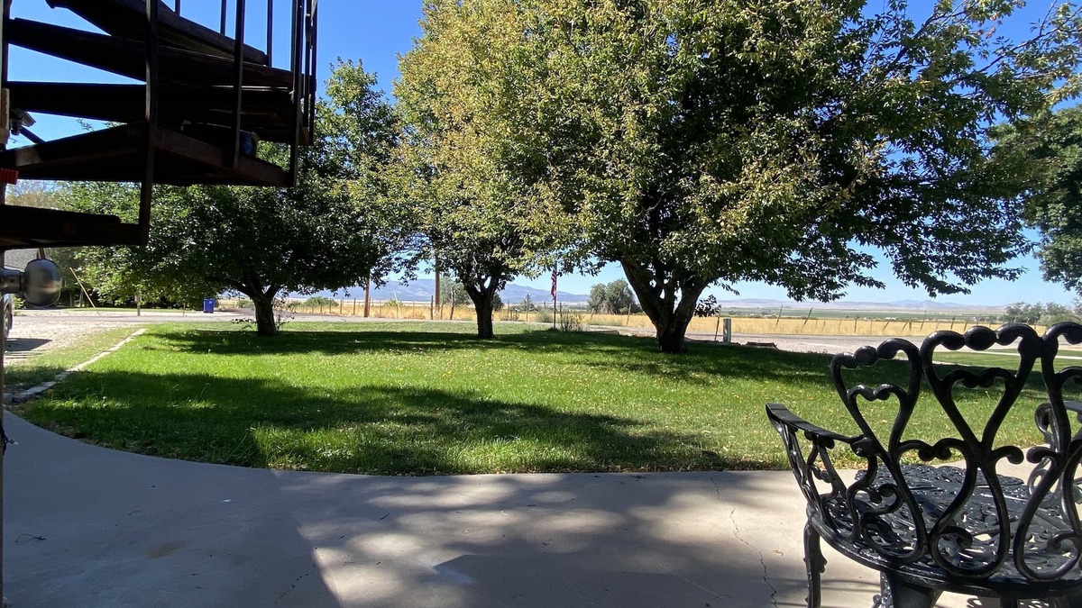 Meadow Apartment | Quiet apartment at the mouth of meadow mountains. Located right off of i15.
