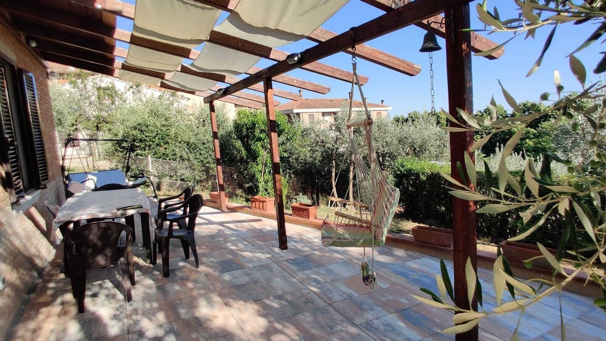 Chiusi Apartment | Quiet apartment within walking distance of the historic center