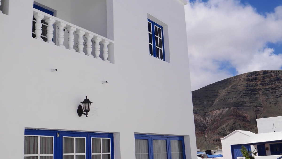 Orzola Apartment | Quiet. bright ground floor apartment in a restored fisherman's house 100 meters from the sea